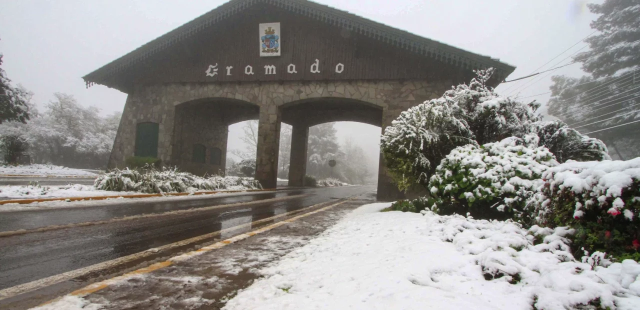 GramadoBalonismo-NeveEmGramado2025 GramadoBalonismo-NeveEmGramado2025